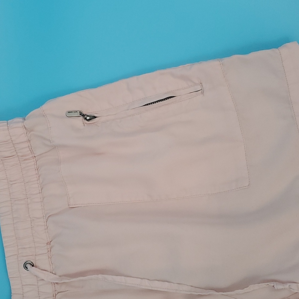 Max easy fit shorts new no tags - Picture 16 of 16